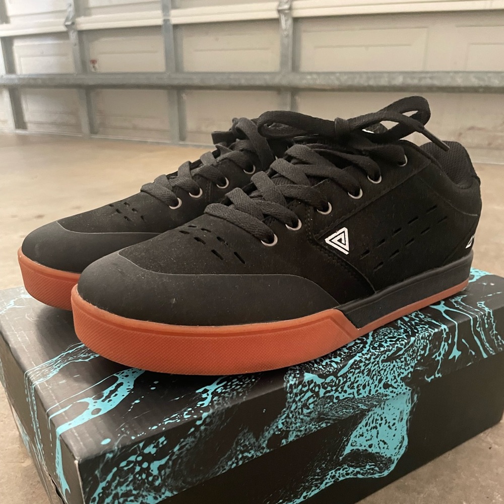 Afton Vectal Mountain Bike Sneakers Size 9 US / 42 EU